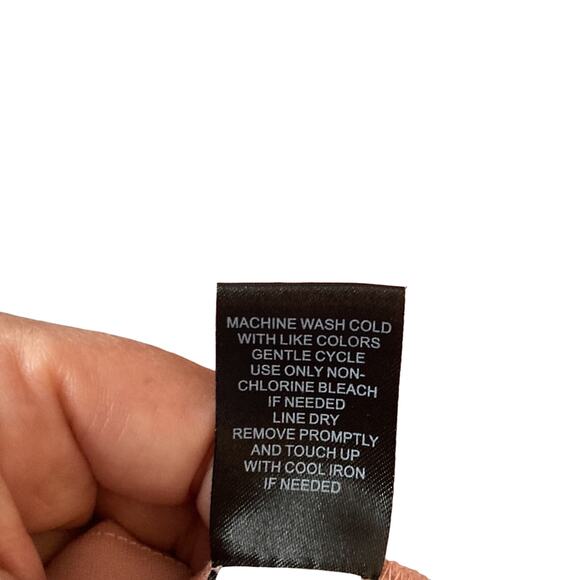 Torrid Blush Pleat & Eyelet Chiffon Maxi Dress Size 00 - Picture 9 of 9